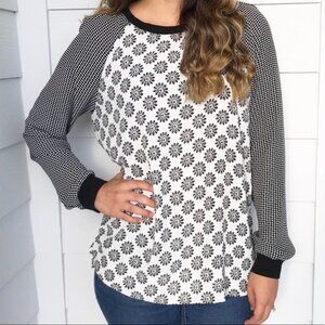 Loft Black & White Long Sleeve Top Blouse S GUC